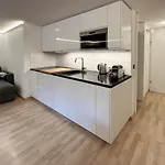 Ribi 公寓 格林德瓦